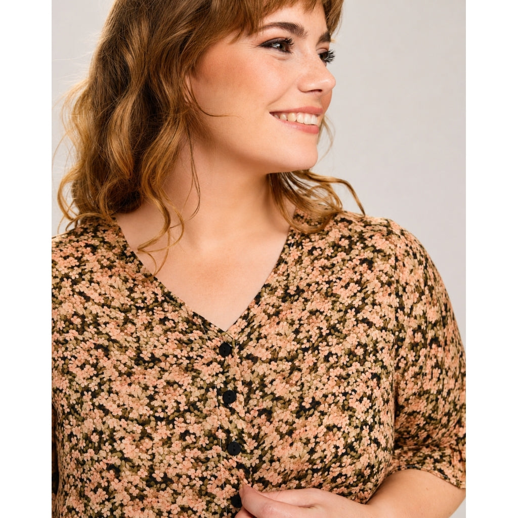 Studio SJette Dress Dress Tiny dusty rose flowers
