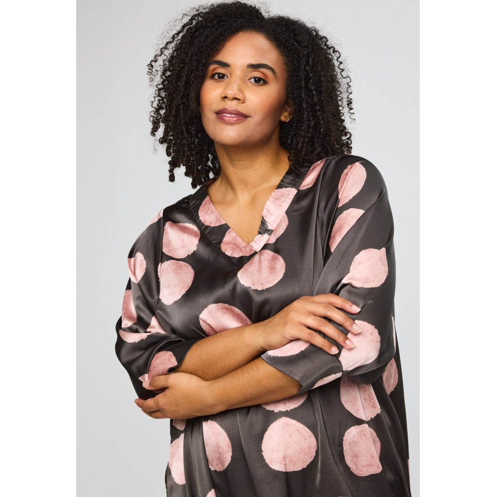 Studio SJuline Tunic Tunic Black with rose large dot