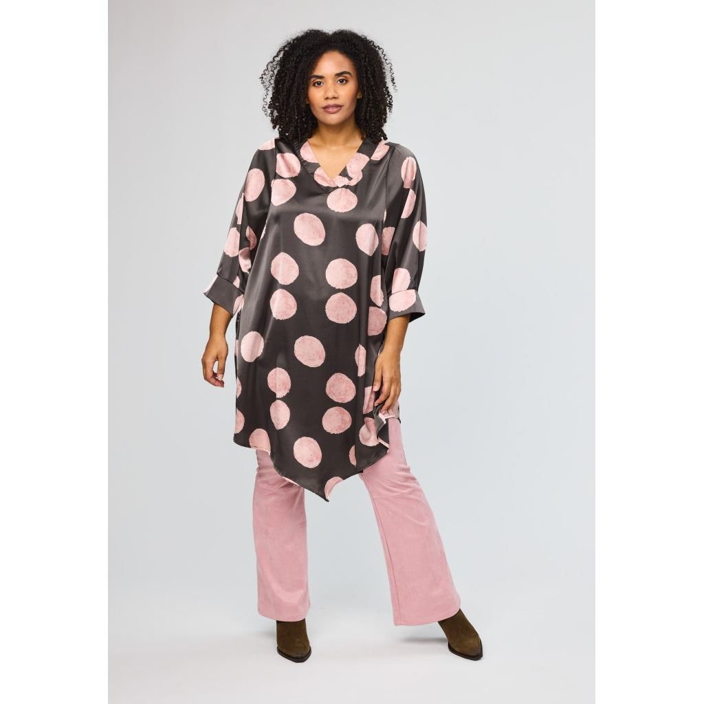Studio SJuline Tunic Tunic Black with rose large dot
