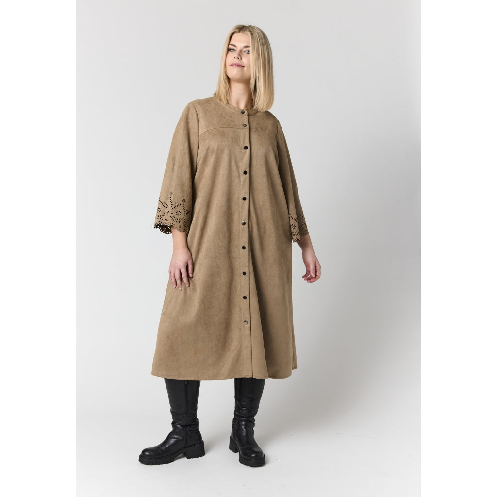 Studio SMirielle Dress Dress Light Brown