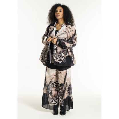 Studio SNatasja plisse trousers Trousers Black + leon face