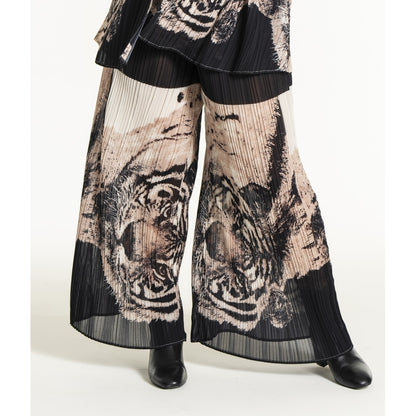 Studio SNatasja plisse trousers Trousers Black + leon face
