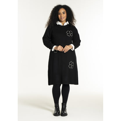 Studio SNoelle Knitted dress Dress Black