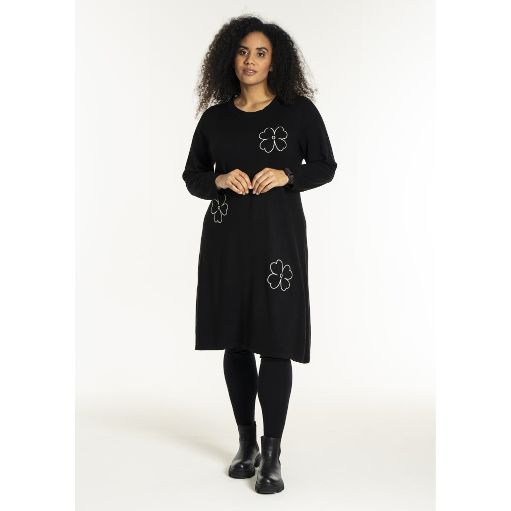 Studio SNoelle Knitted dress Dress Black