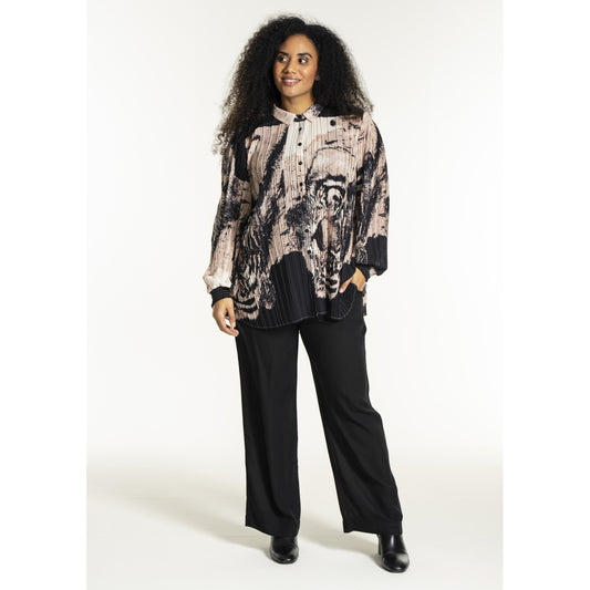 Studio SNorah Shirt Shirt Black + leon face