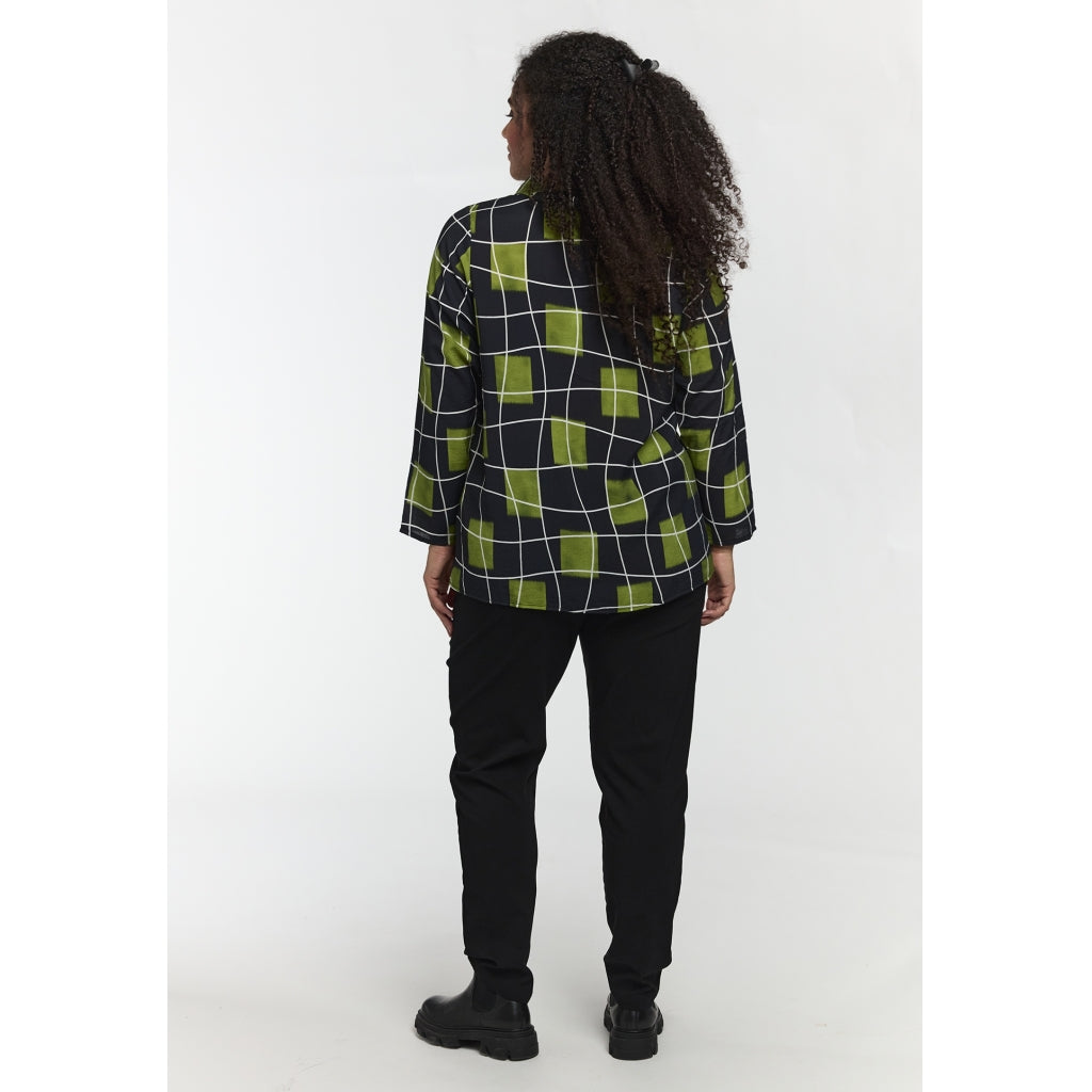 Studio SOlivia Blouse Blouse Black with squares with white lines and green wind