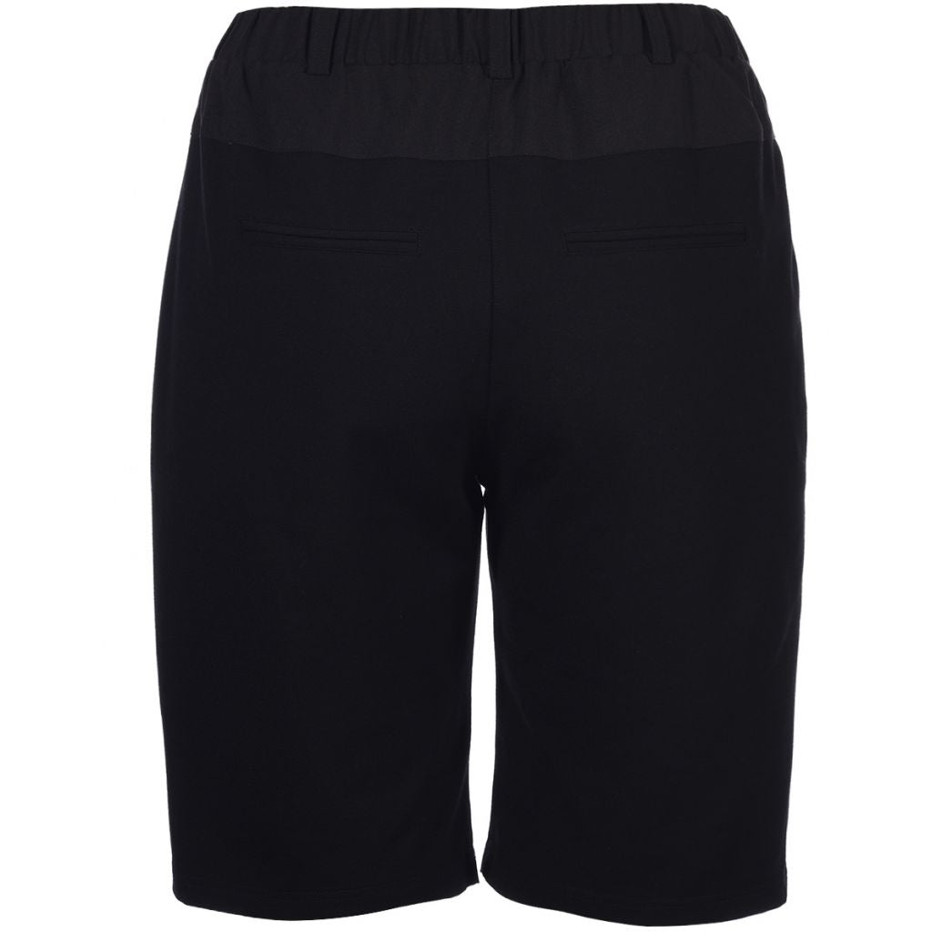 Studio Shorts Shorts Black